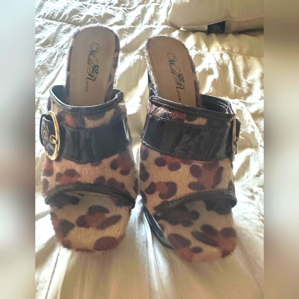 Wild Rose Leopard Faux Fur NWOT